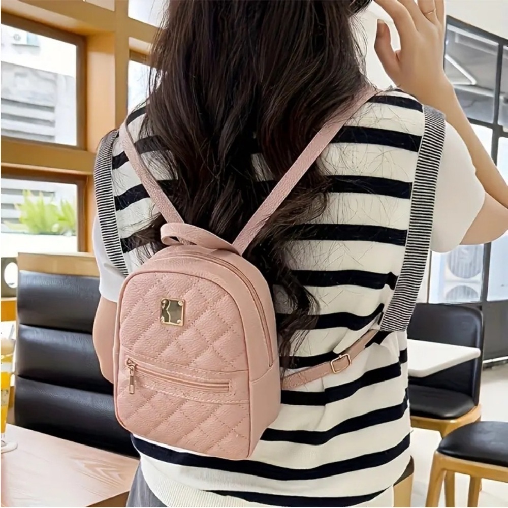 Quilted Pink Backpack NWT Vegan Leather - Picture 2 of 7
